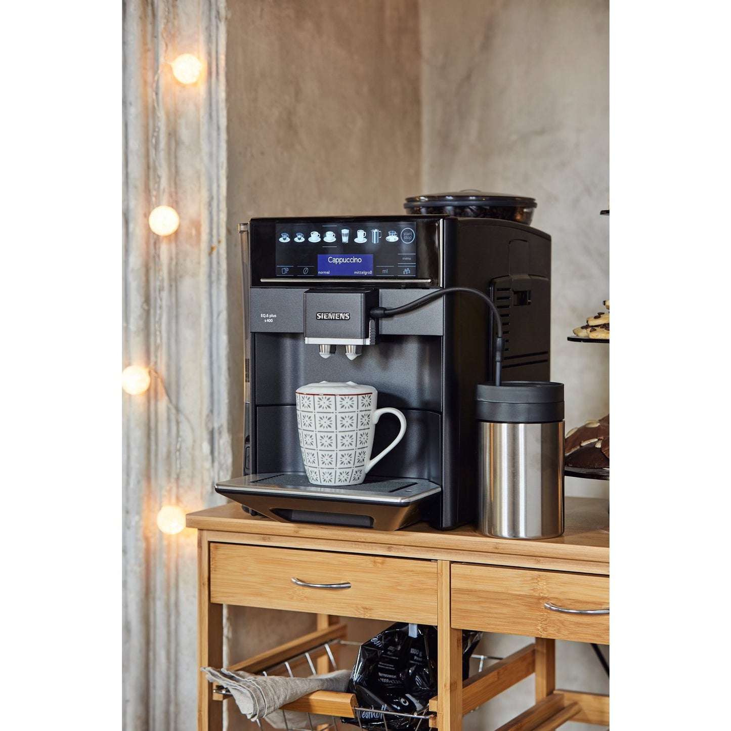 Kaffeevollautomat EQ6 plus s400 TE654509DE, Doppeltassenfunktion, Keramikmahlwerk, viele Kaffeespezialitäten, automatische Dampfreinigung, saphirschwarz